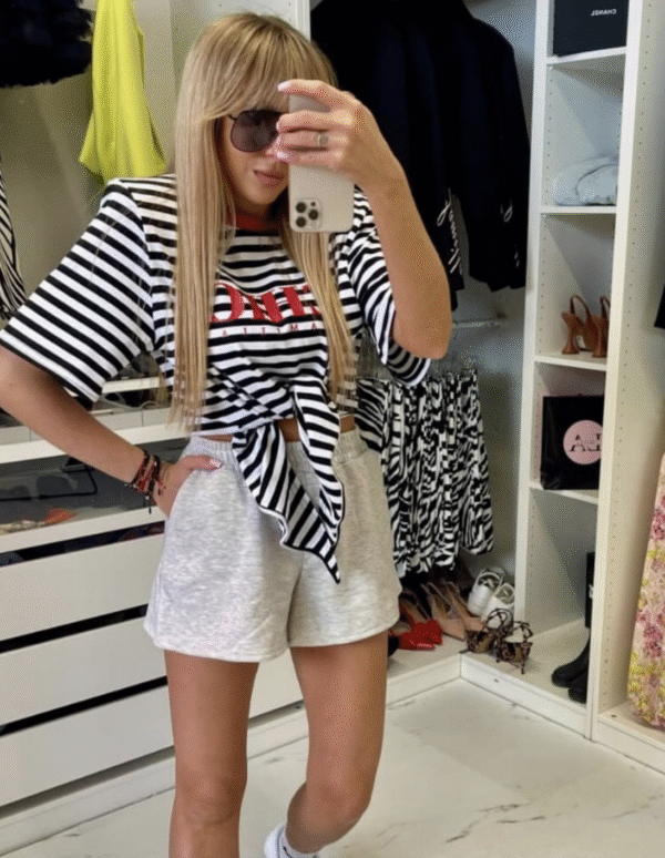 T-SHIRT CHIC W PASKI LAMILLA BIAŁO – CZARNY