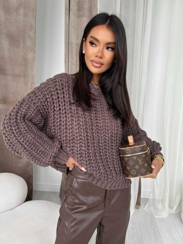 SWETER MILA CZEKOLADOWY