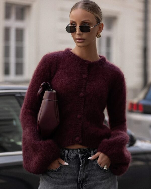 SWETER DELICATE YARN BORDOWY