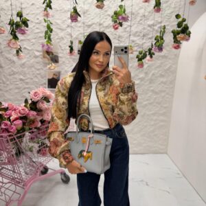 BOMBERKA ROSALIA LAMILLA