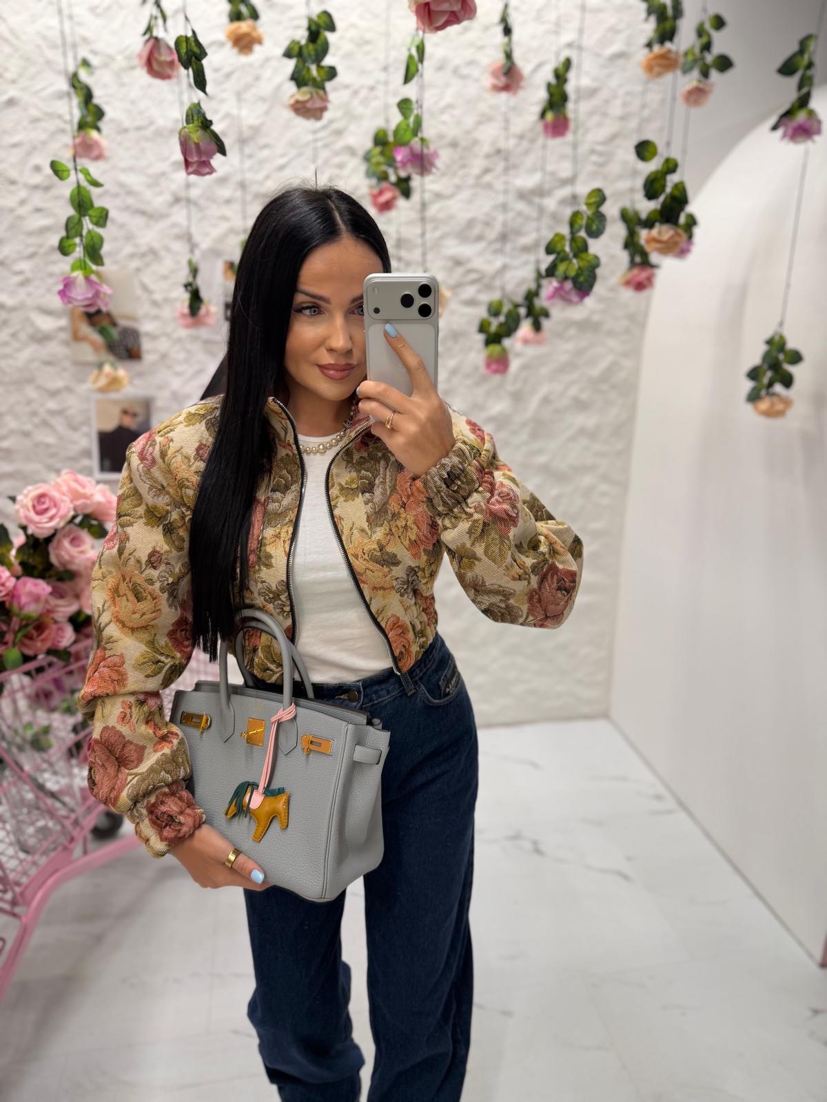 d9cca15f-4bad-4a1b-a386-faeab69c5d4a