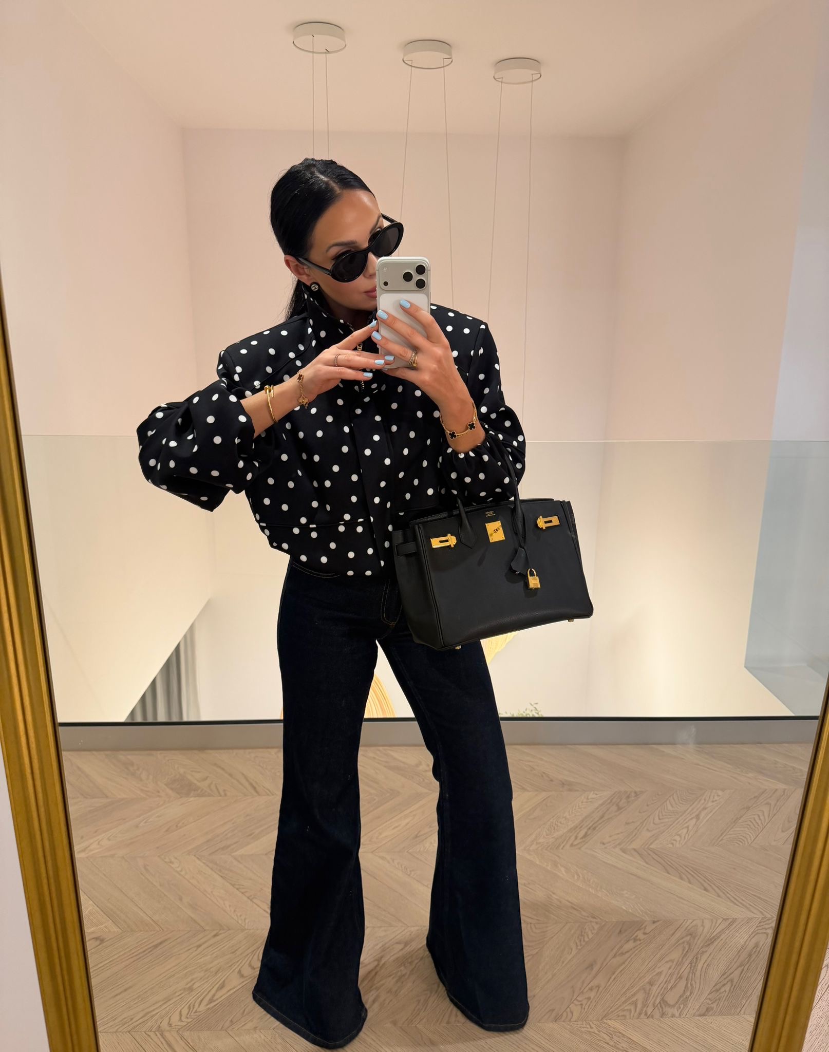 dc0ebef0-bdb6-45a7-abba-96a5188727f1