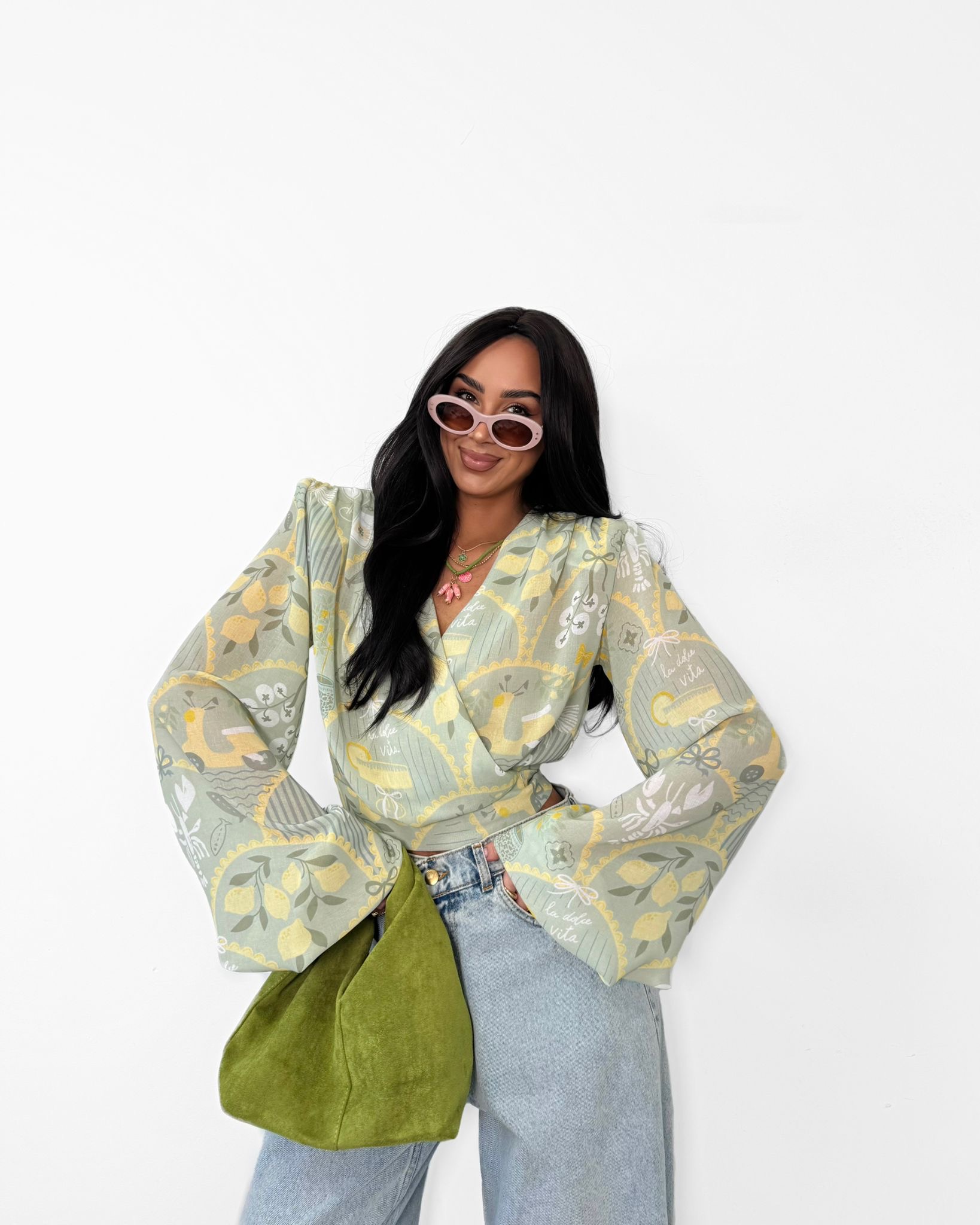 1c5b6f66-f411-4c54-ae9a-1691d740a922