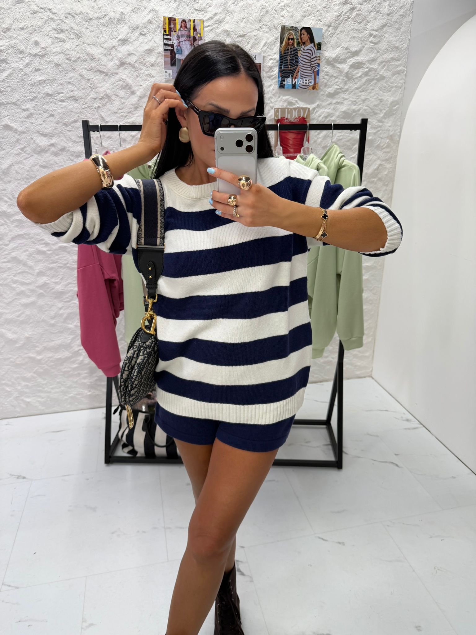 23aec797-3b92-4624-b882-4499e497f912