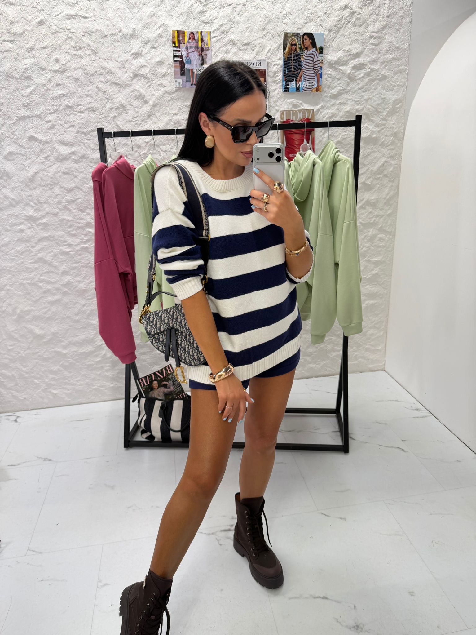 8edcb152-a3f3-4982-9677-fe0c2b696896