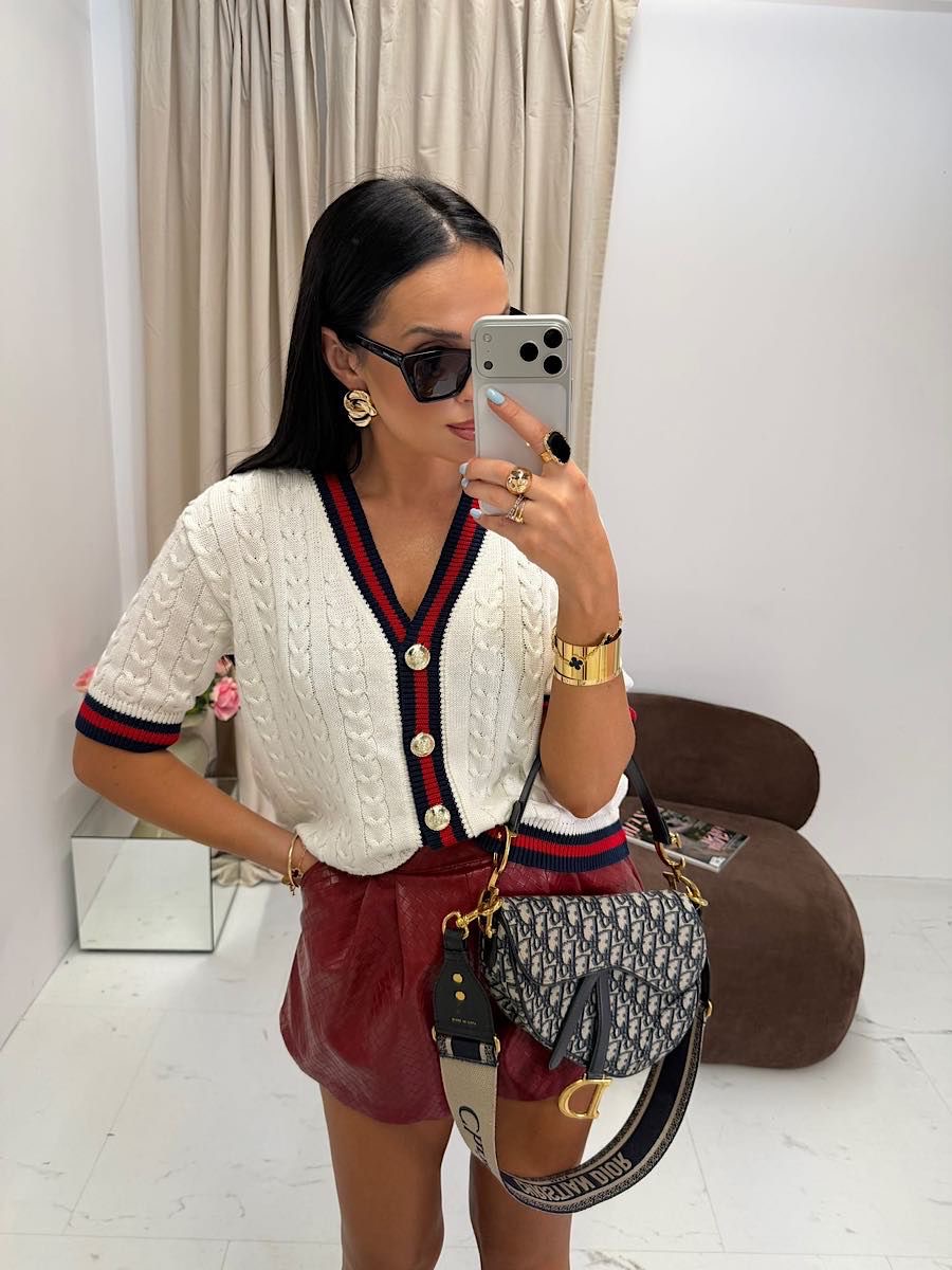 94fd943d-9939-4bb6-9879-a1cd87953b38 2